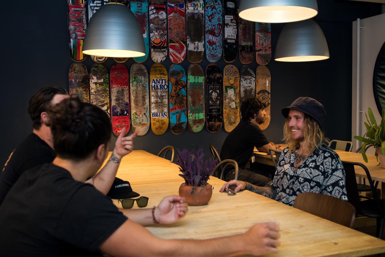 Sant Jordi Sagrada Familia Hostel *